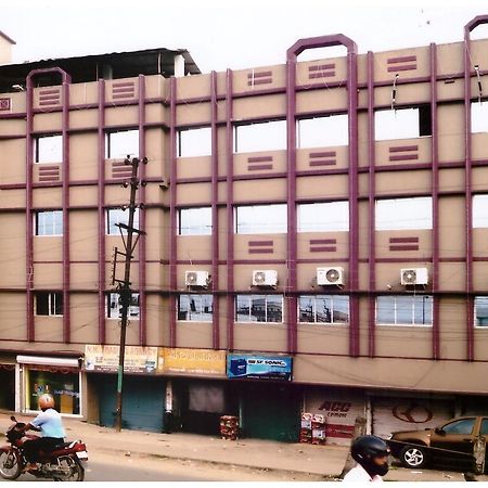 Māldah Hotel Vinayak المظهر الخارجي الصورة