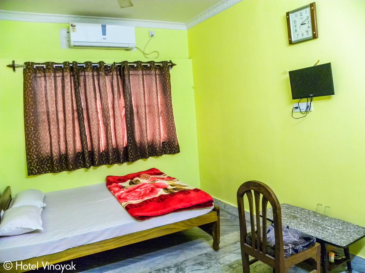 Māldah Hotel Vinayak المظهر الخارجي الصورة